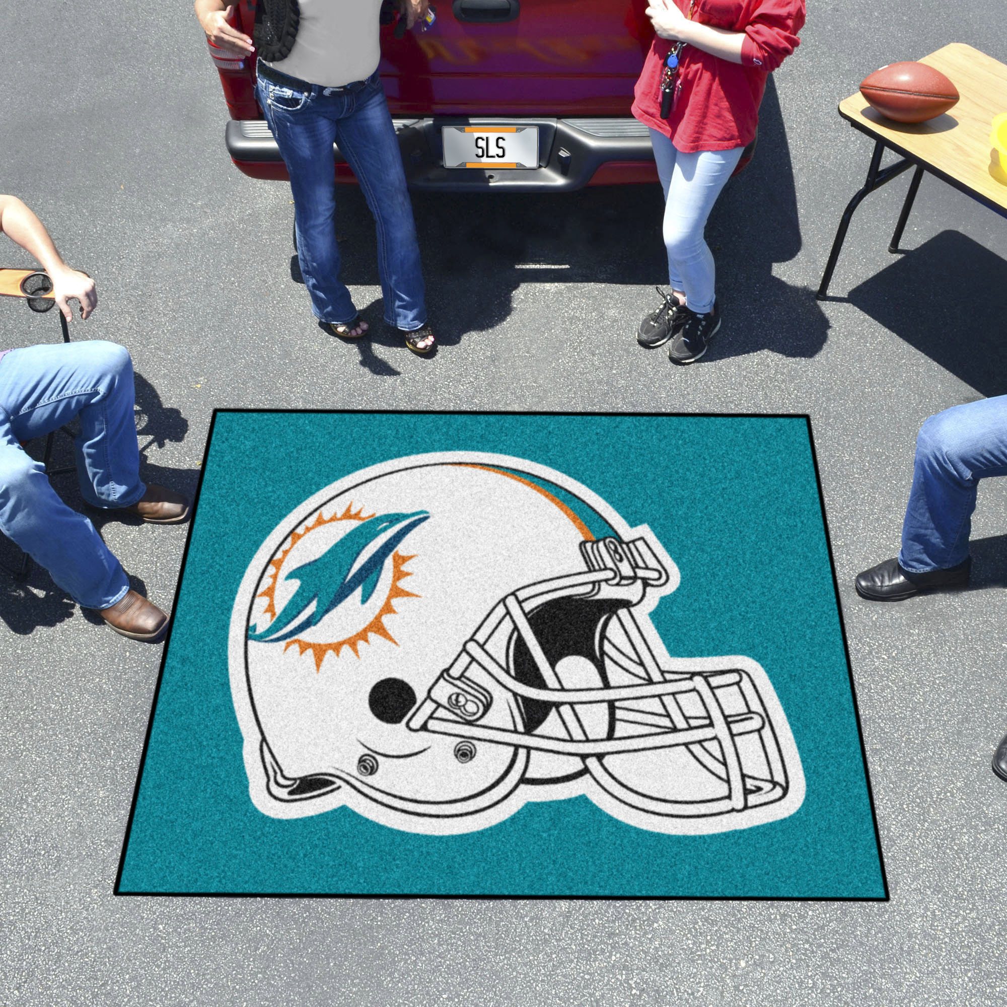 Miami Dolphins Tailgater Mat â€“ 60 x 72