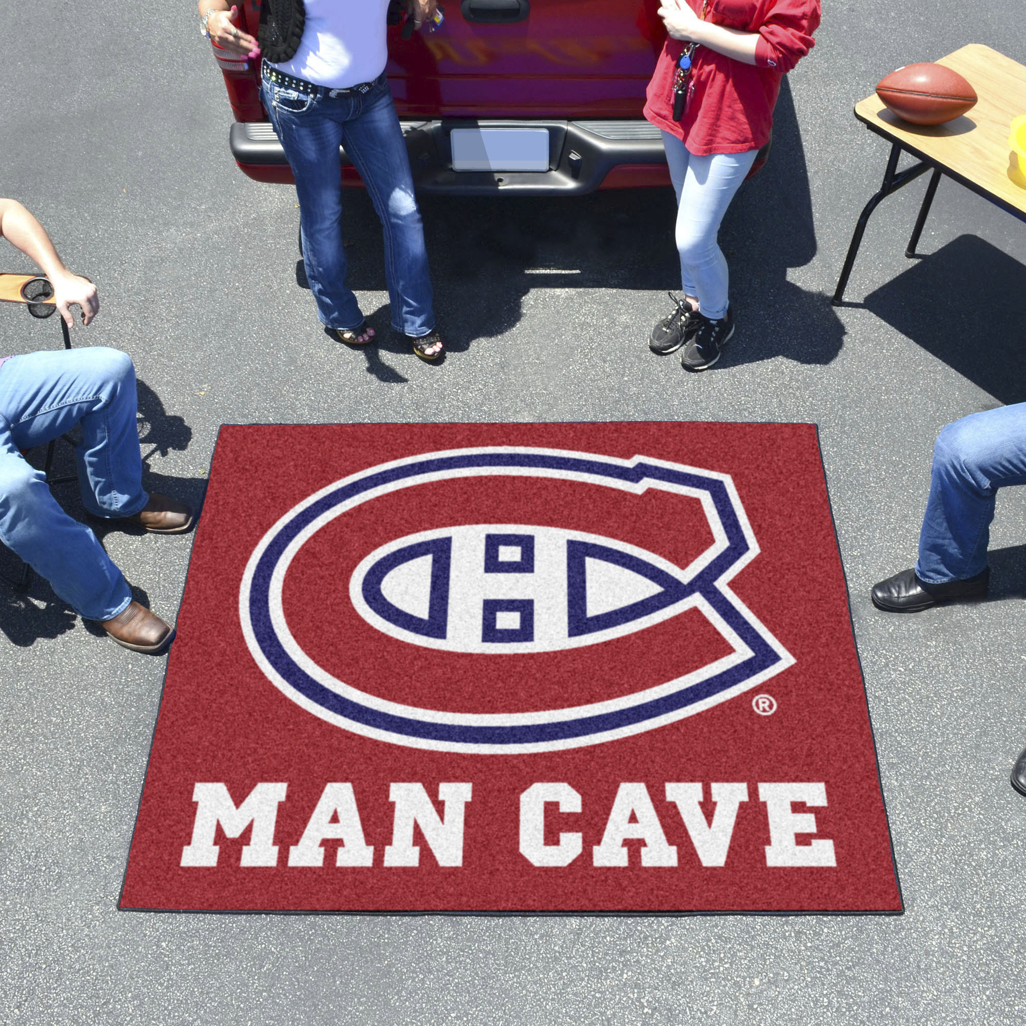 Canadiens Man Cave Tailgater Mat â€“ 60â€ x 72â€