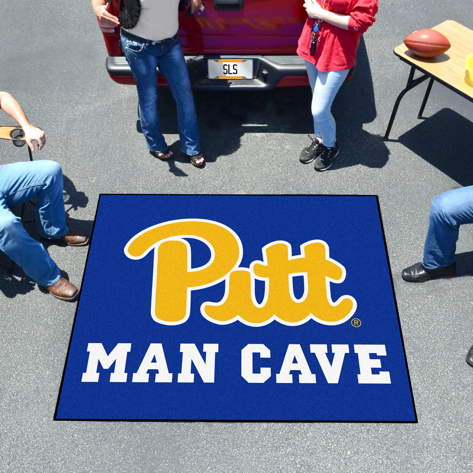 Pitt Man Cave Tailgater Mat â€“ 60 x 72