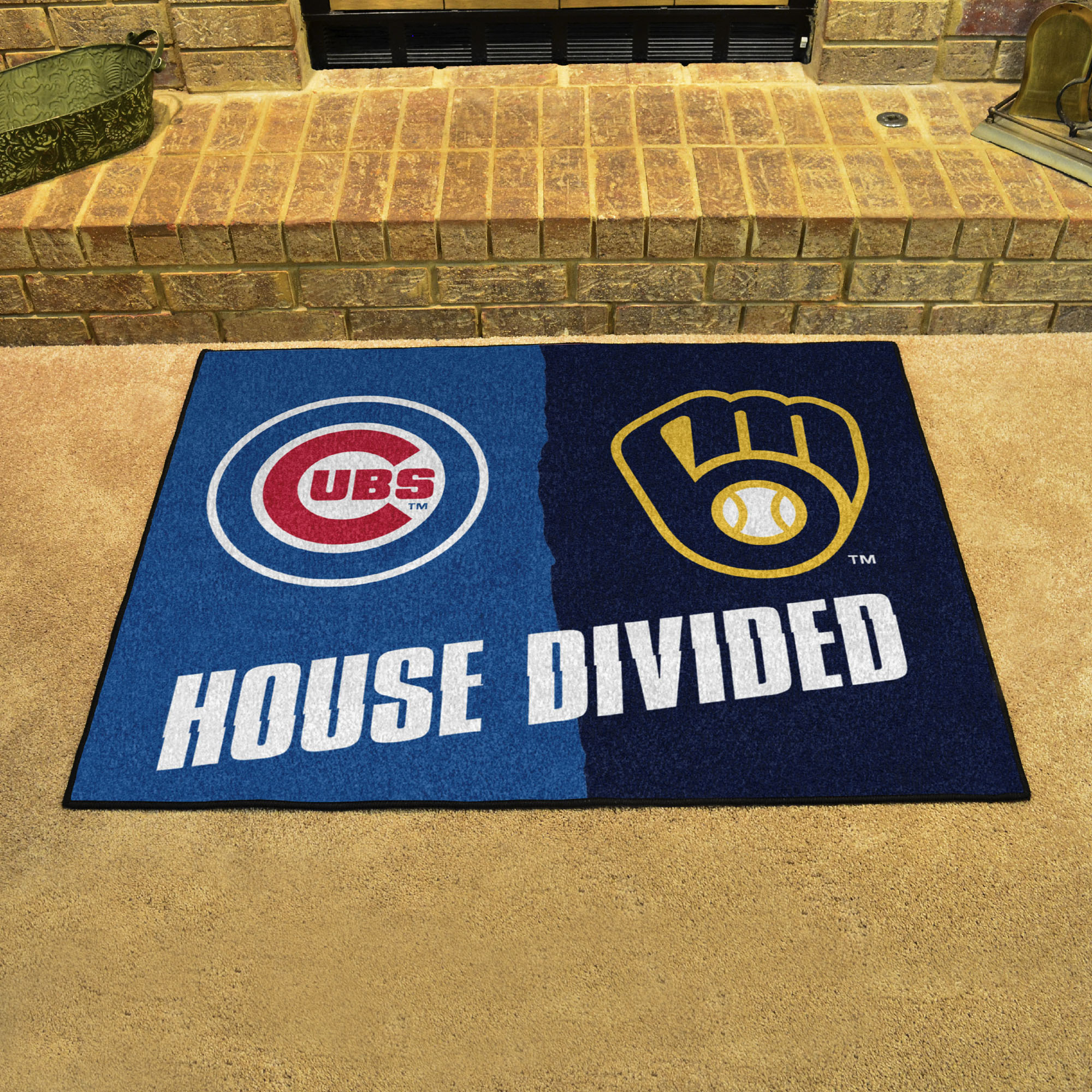 Chicago Cubs â€“ Milwaukee Brewers House Divided Mat