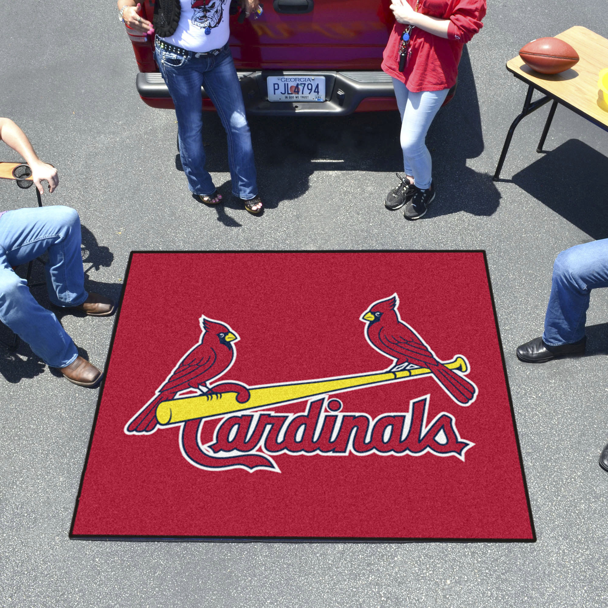 St. Louis Cardinals Tailgater Mat â€“ 60 x 72 (Field & Logo: Logo or Mascot)