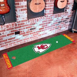 Chiefs Putting Green Mat â€“ 18 x 72