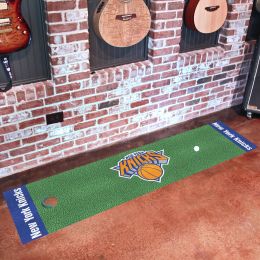 New York Knicks Putting Green Mat - 18 x 72