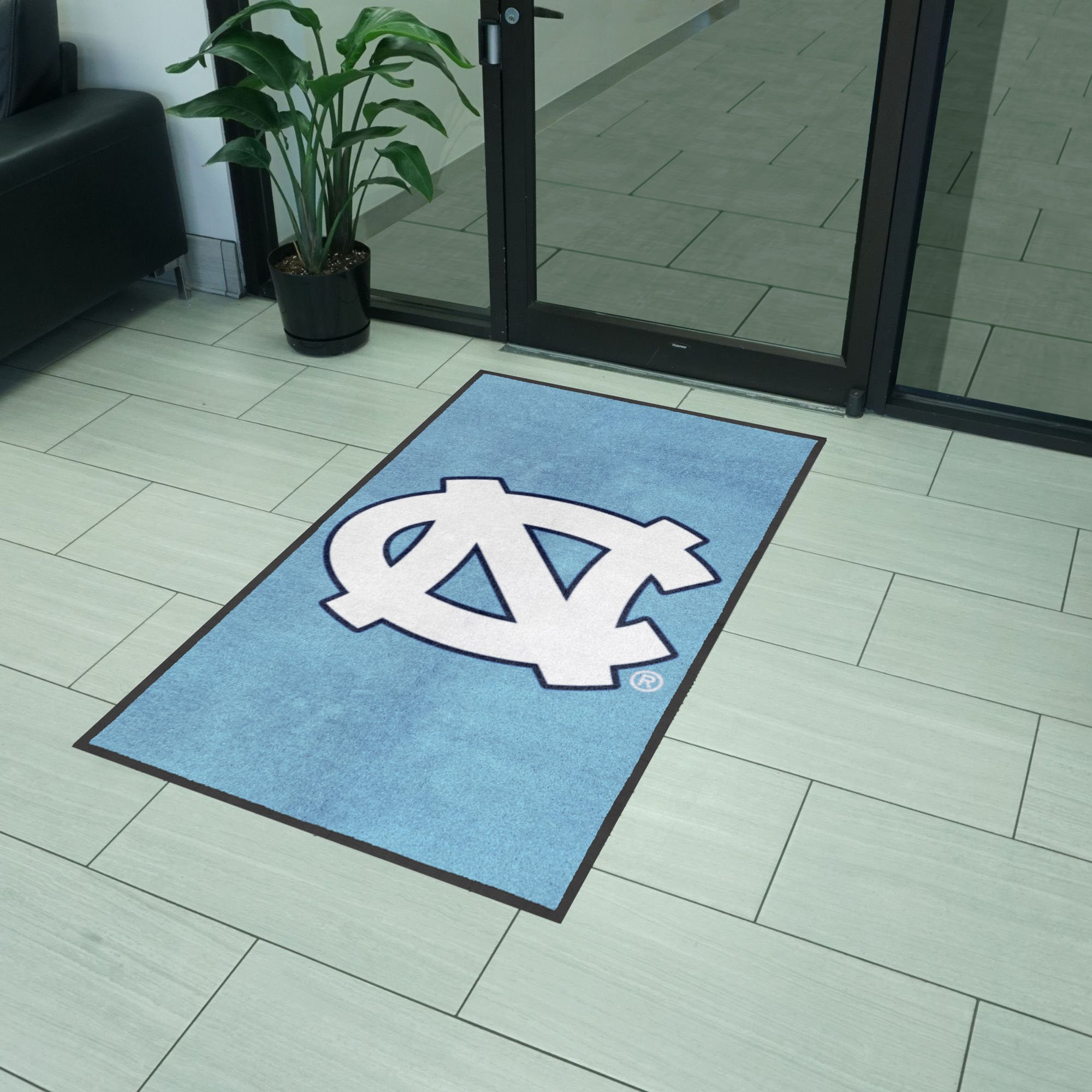 North Carolina Tar Heels High Traffic - 3' x 5' Nylon