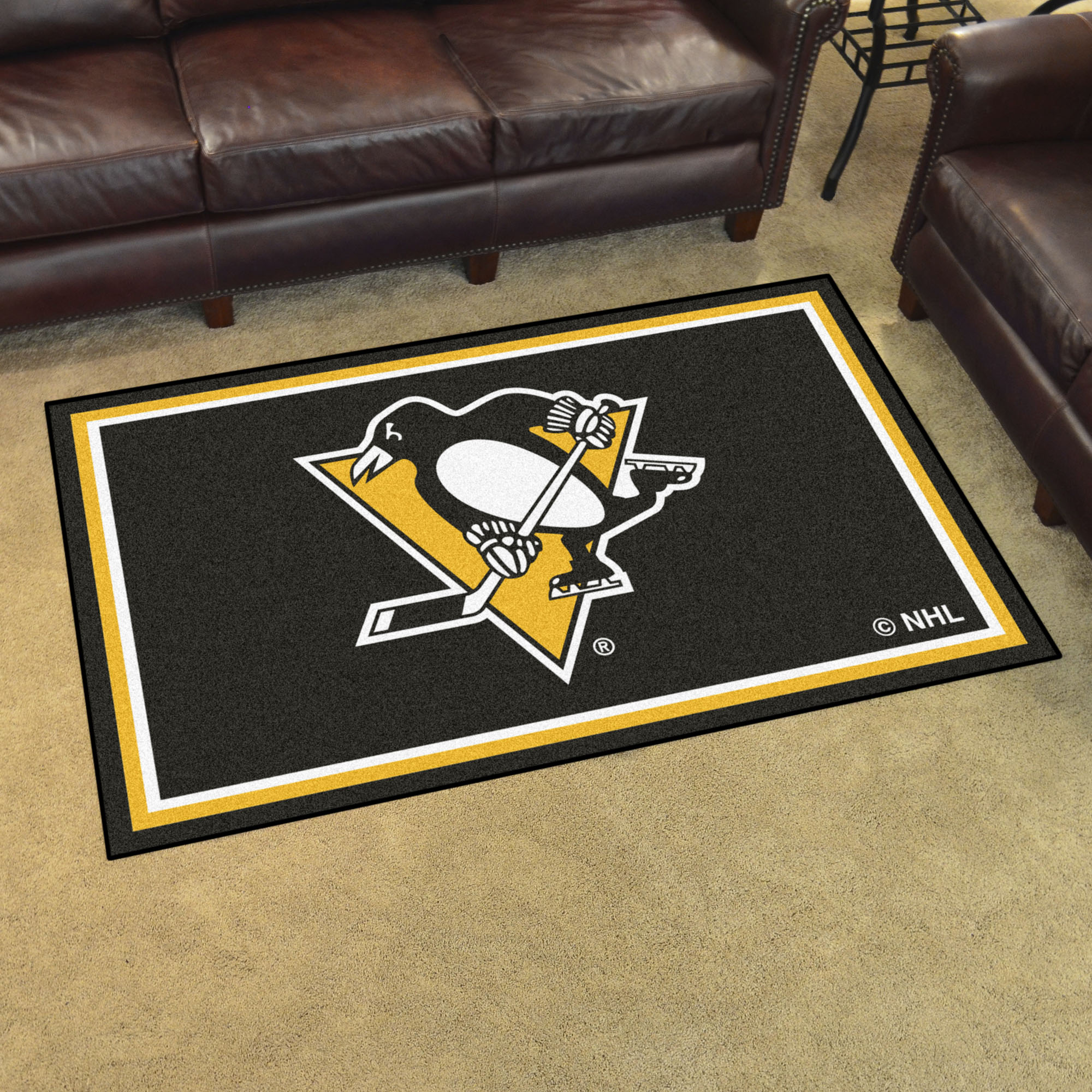 Pittsburgh Penguins Area Rug - 4â€™ x 6â€™ Nylon