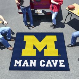 UM Wolverines Man Cave Tailgater Mat â€“ 60 x 72