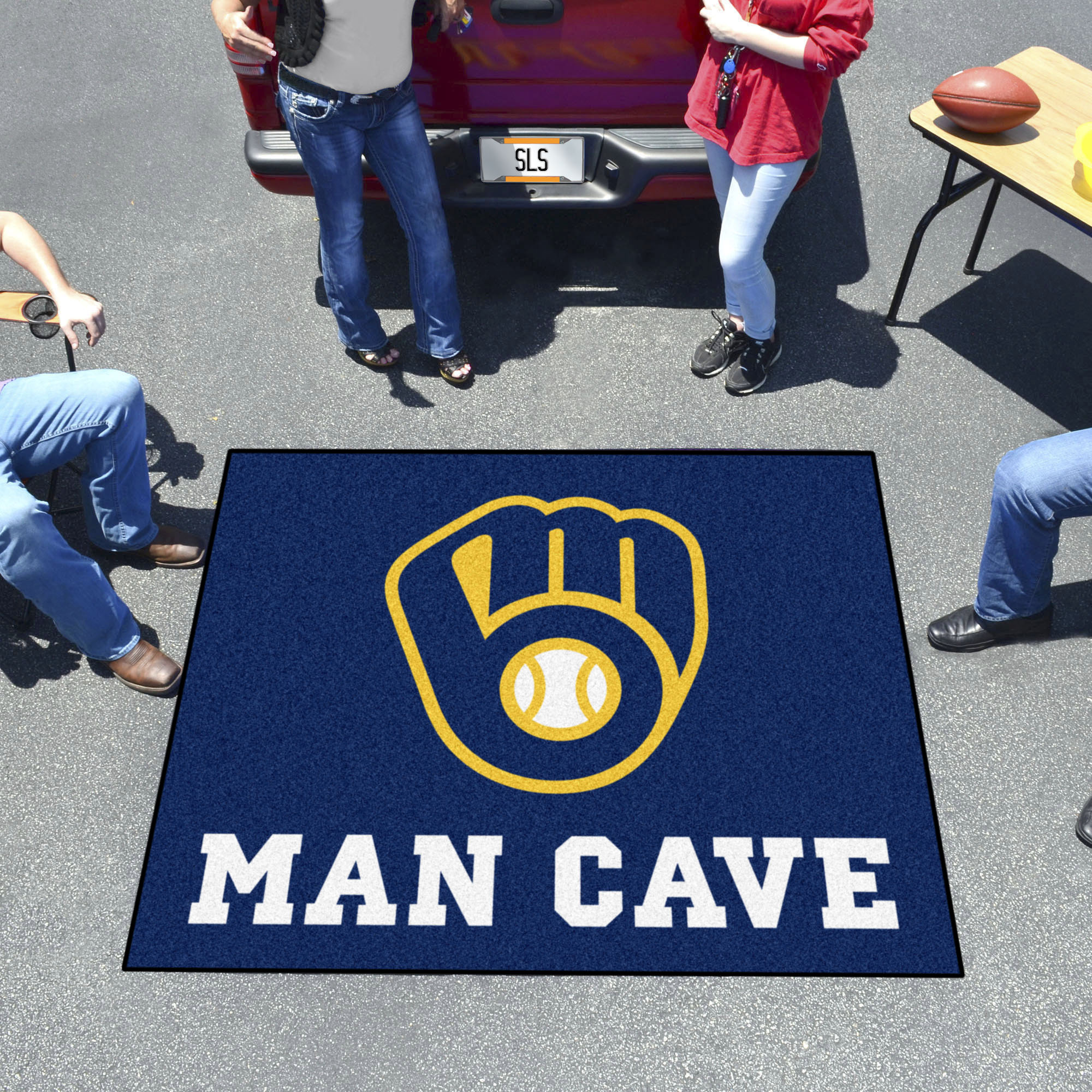 Milwaukee Brewers Man Cave Tailgater Mat – 60 x 72