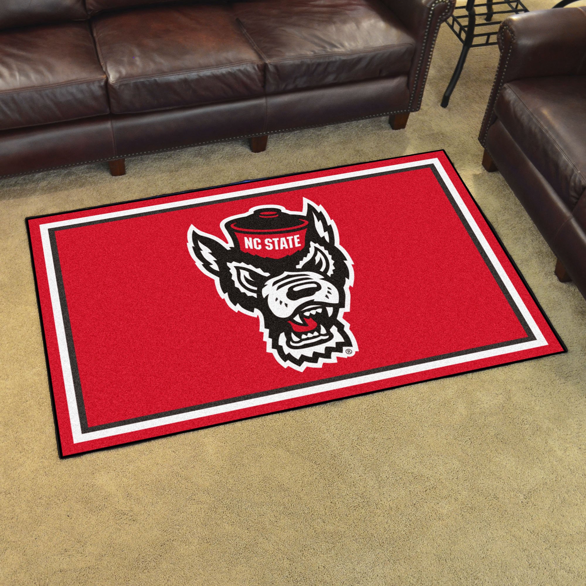 NC State University Wolf Head Area rug - 4â€™ x 6â€™ Nylon