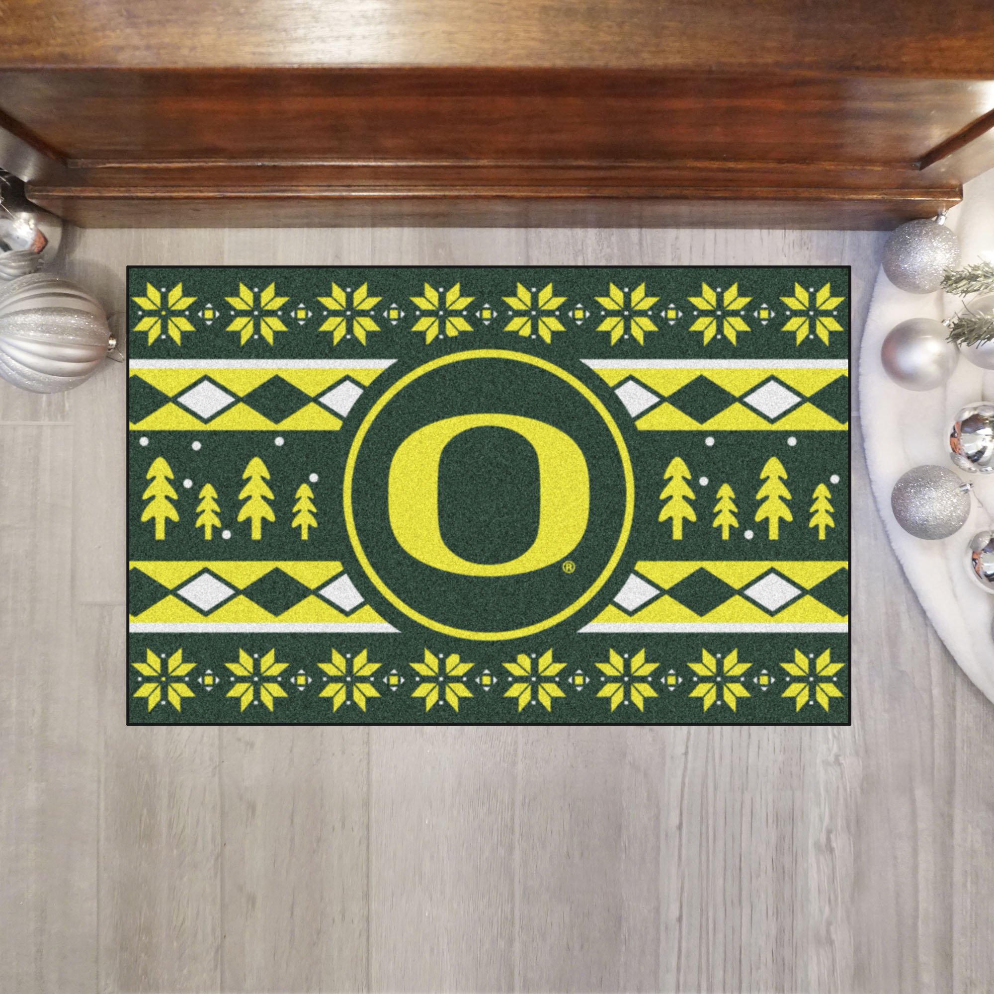 University Of Oregon Holiday Sweater Starter Doormat 19x30