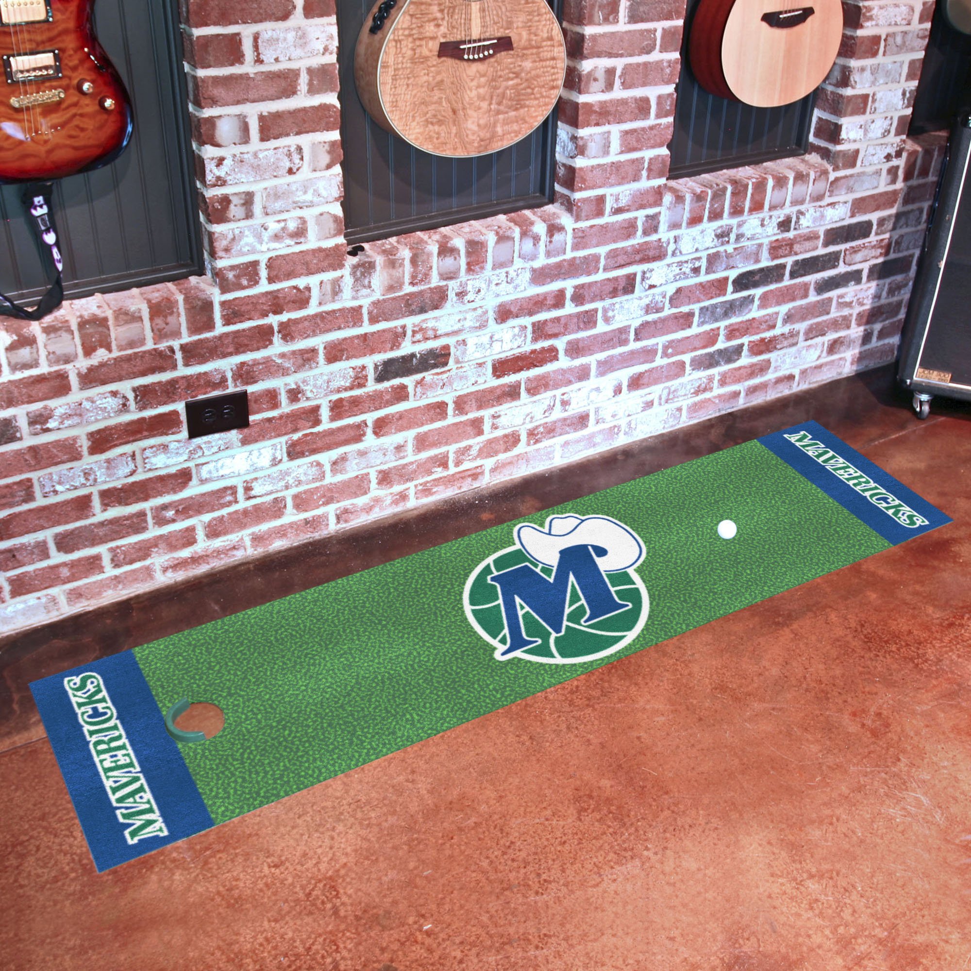 Dallas Mavericks Logo Retro Putting Green Mat - 18 x 72