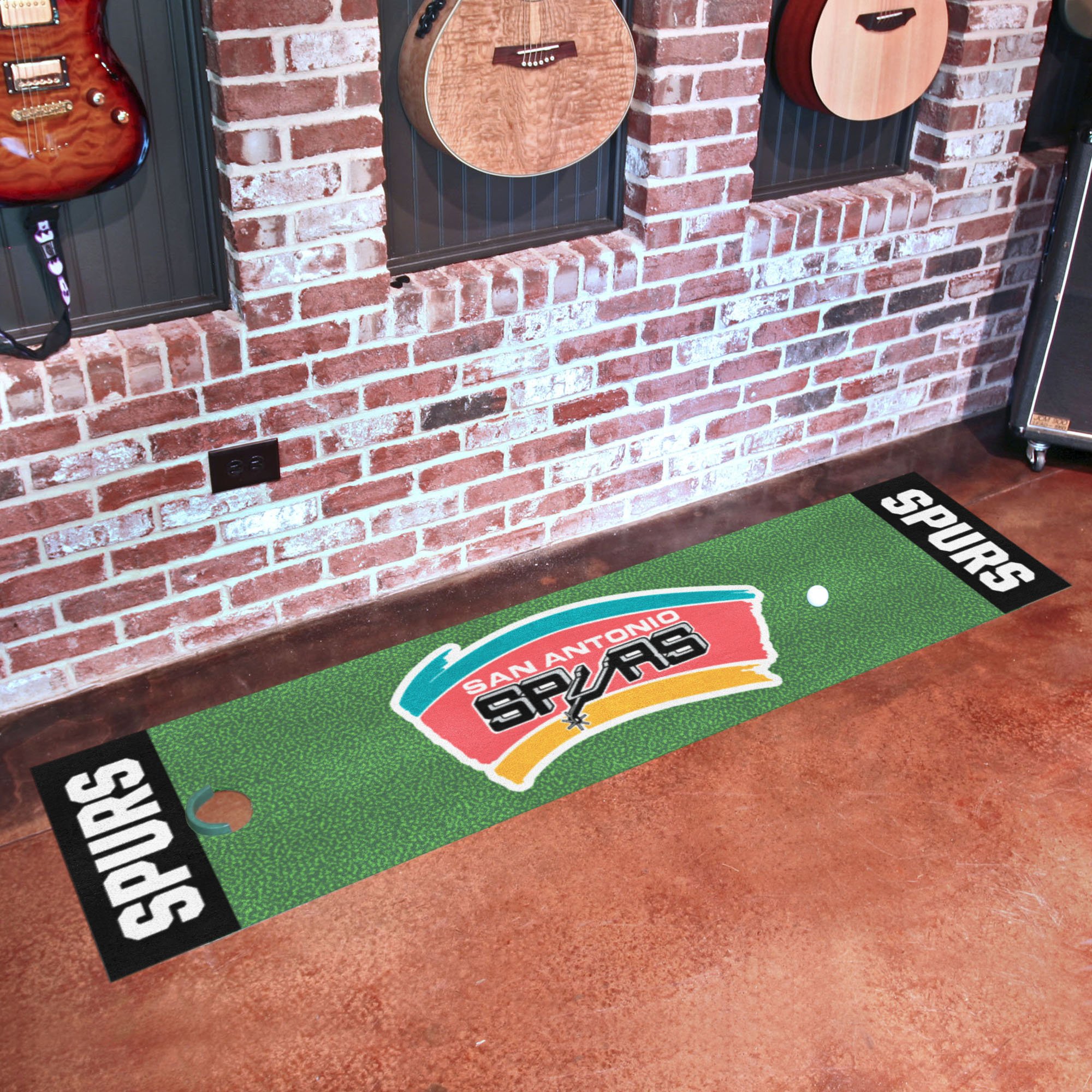 San Antonio Spurs Logo Retro Putting Green Mat - 18 x 72