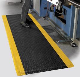 Beveled Ergonomic Diamond Foot Anti-Fatigue PVC Foam Mat