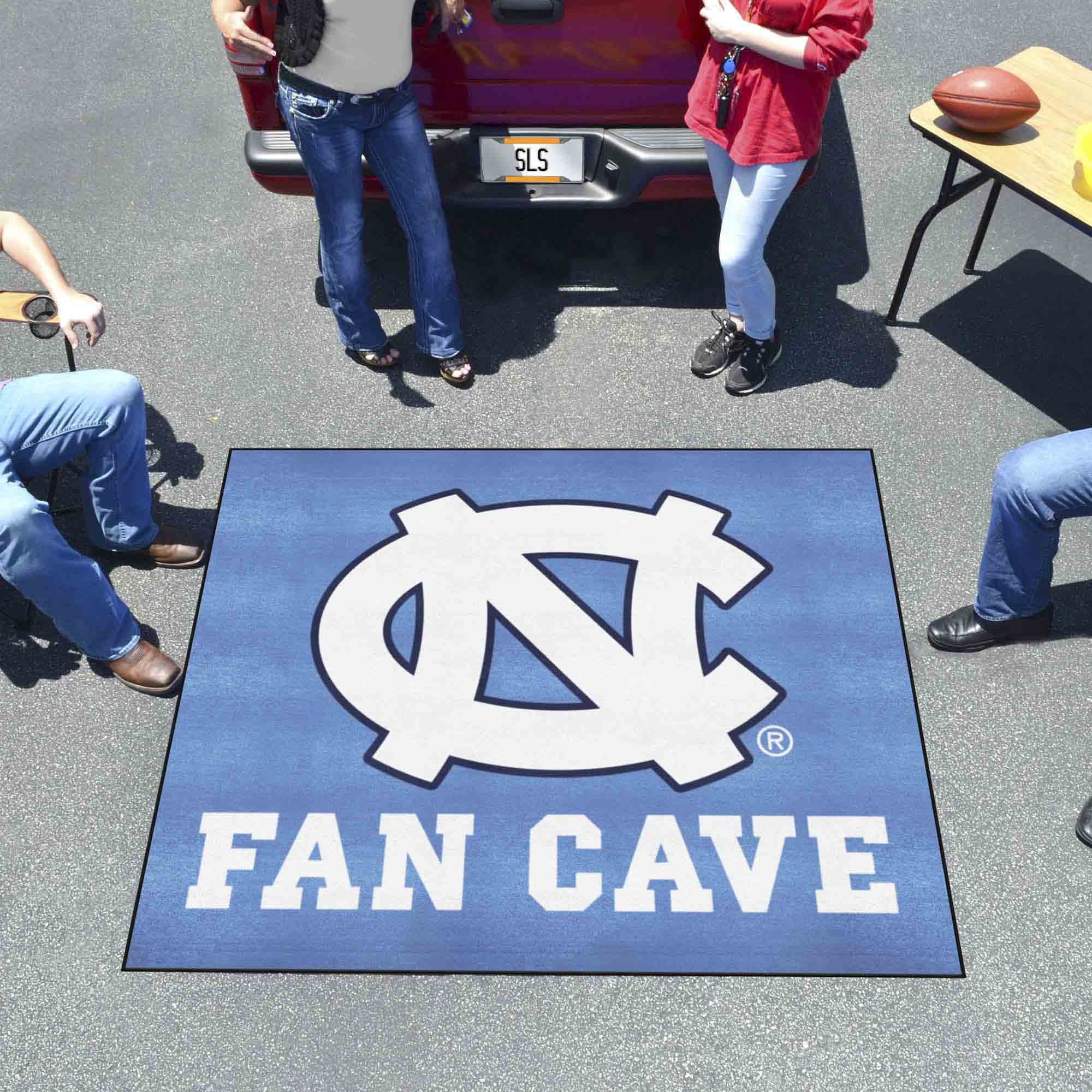 North Carolina Tar Heels Fan Cave Tailgater Mat - 60 x 72