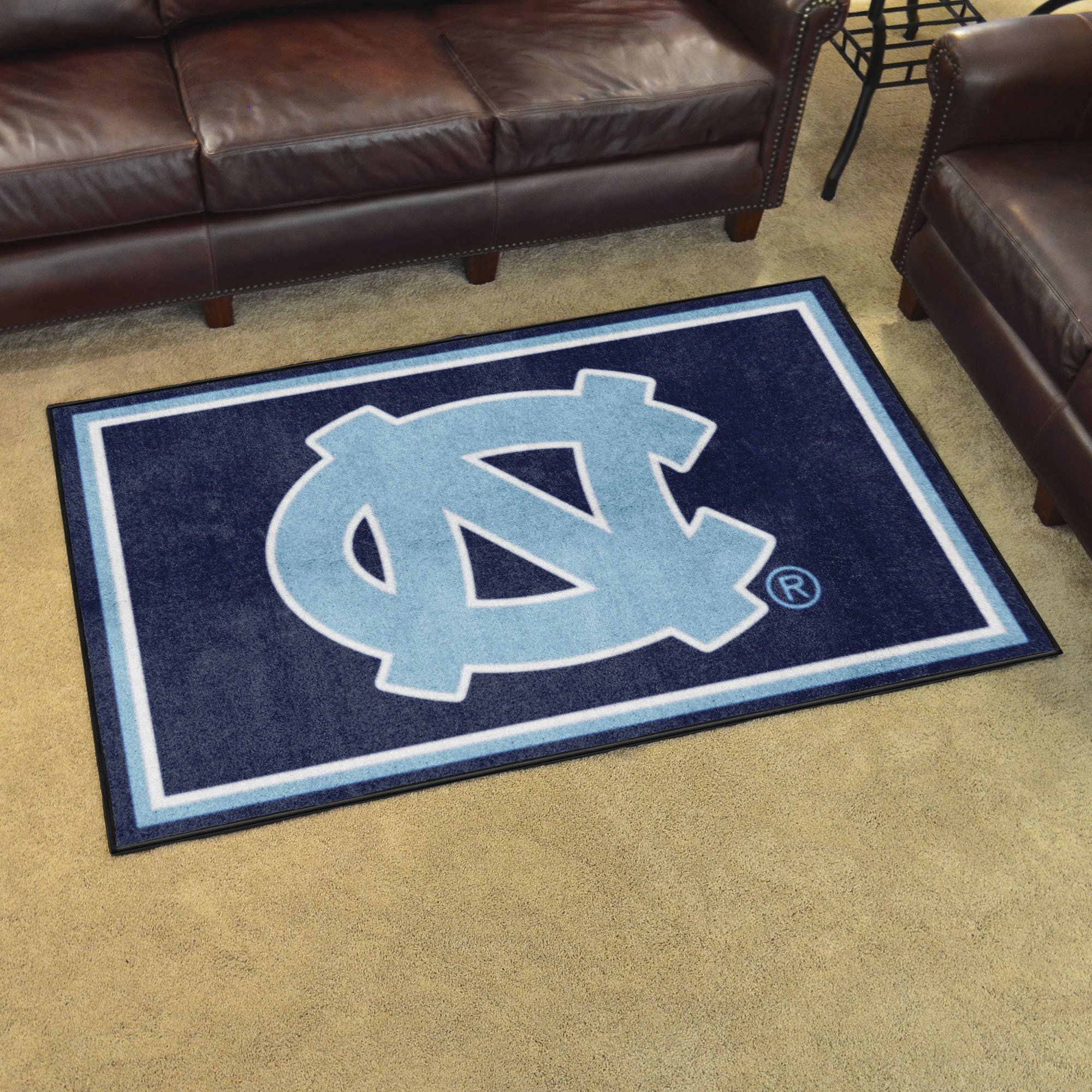 North Carolina Tar Heels Area Rug - 4' x 6' Mascot Nylon