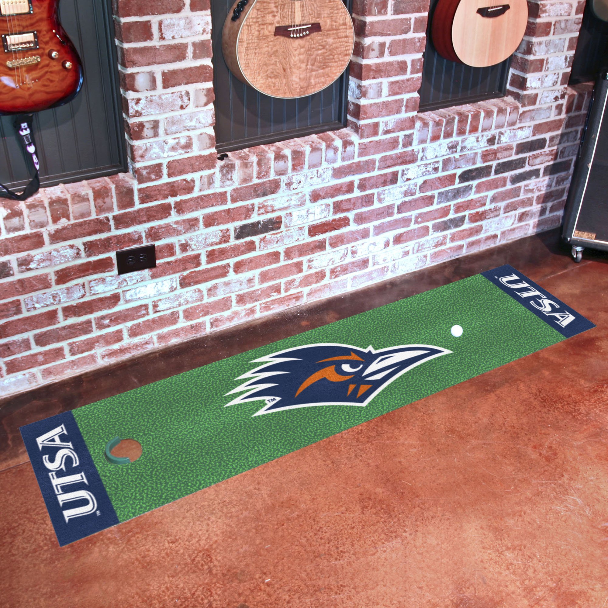 UTSA Roadrunners Putting Green Mat - 18 x 72