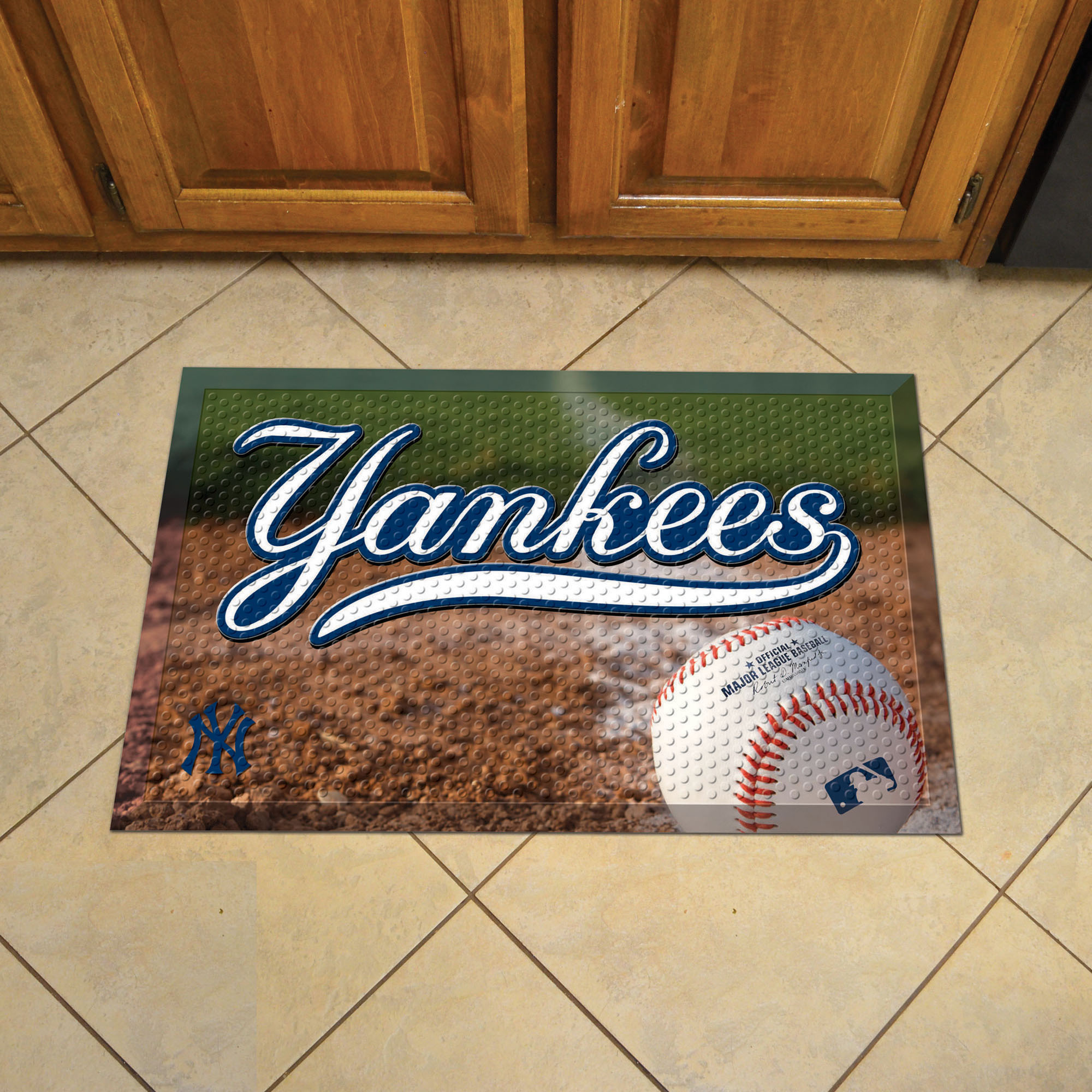 New York Yankees Scrapper Doormat - 19 x 30 Rubber (Field & Logo: Baseball Field)