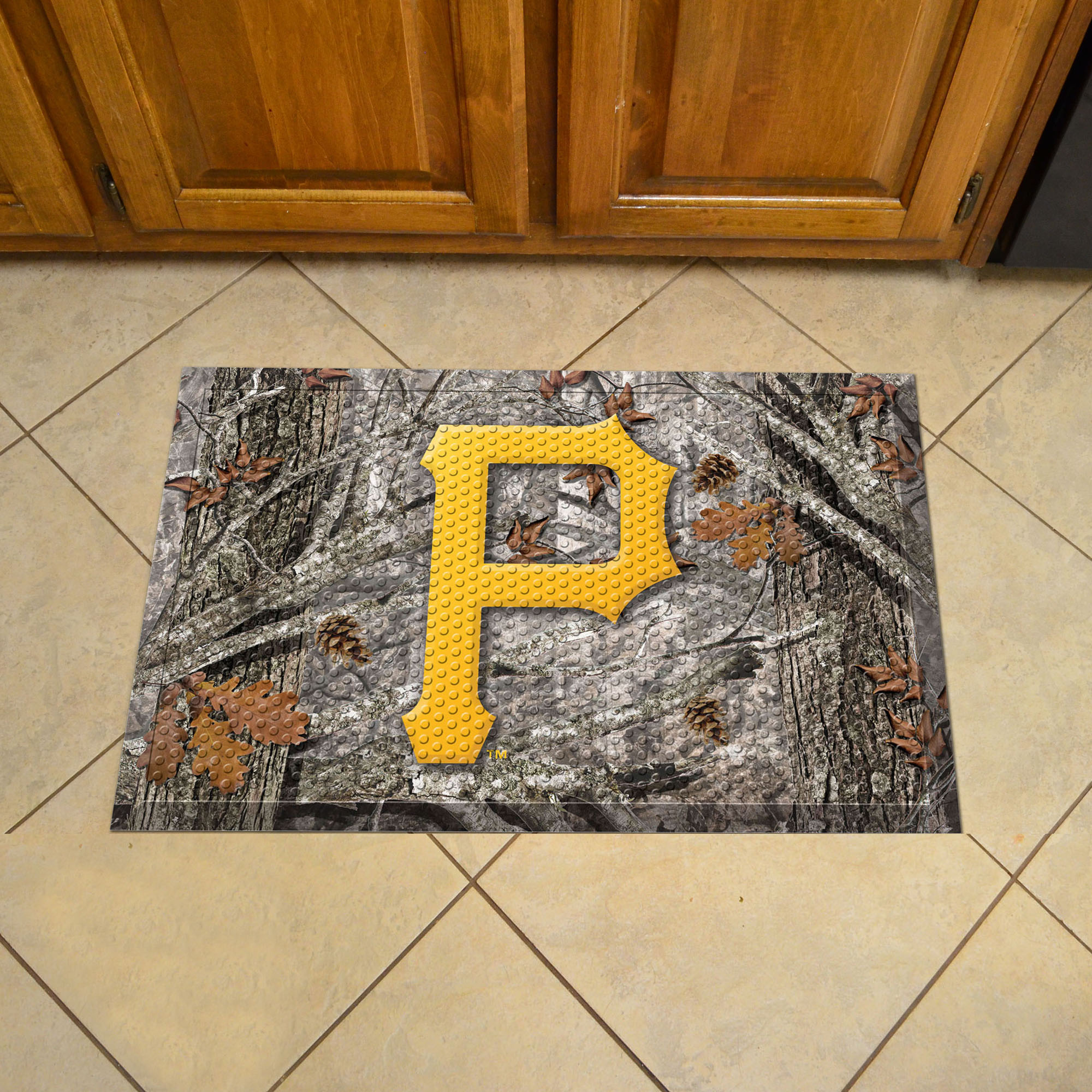 Pittsburgh Pirates Scrapper Doormat - 19 x 30 Rubber (Field & Logo: Camo & Logo)