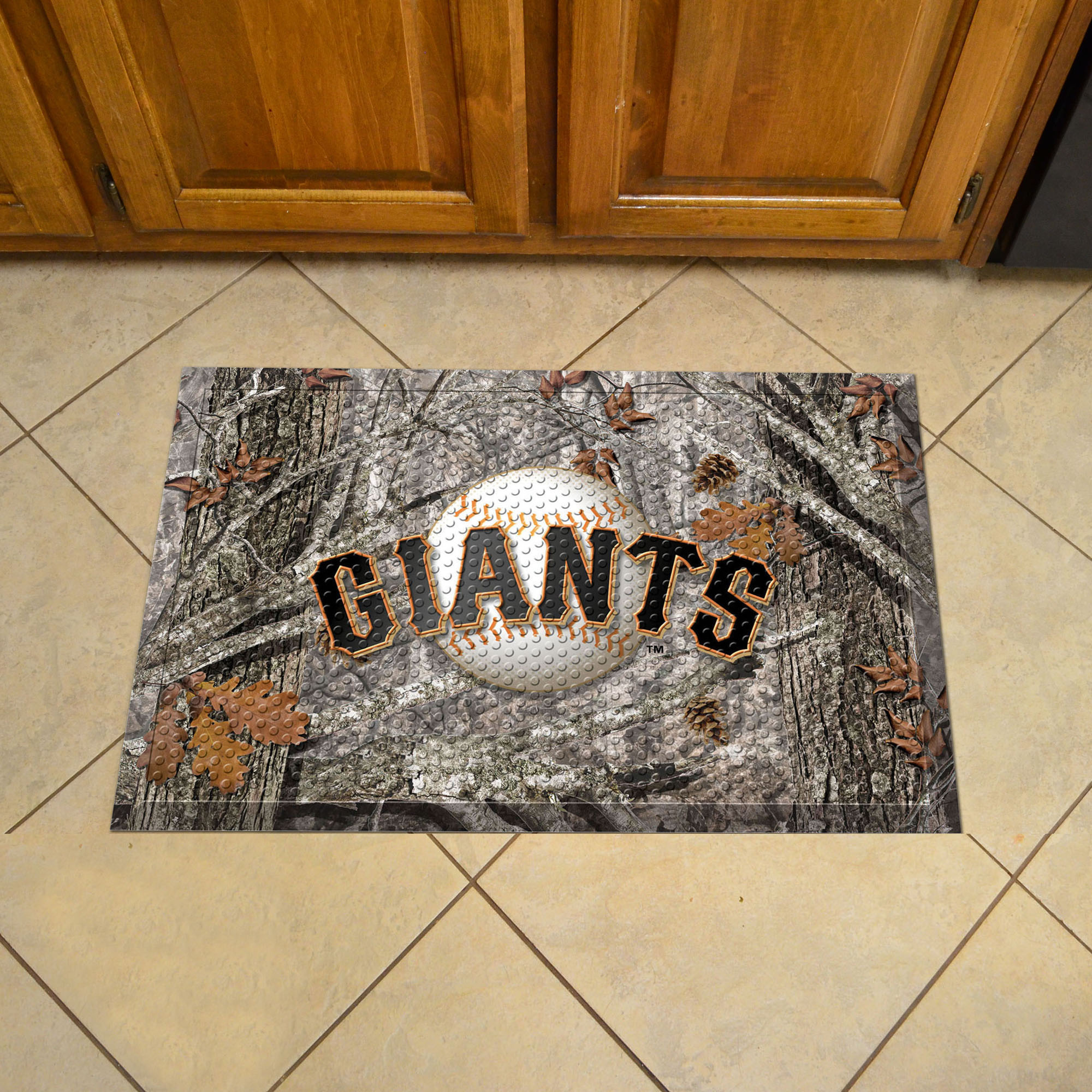 San Francisco Giants Scrapper Doormat - 19 x 30 Rubber (Field & Logo: Camo & Logo)